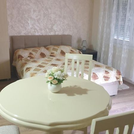 Apartments Kamenjar Novi Sad Esterno foto